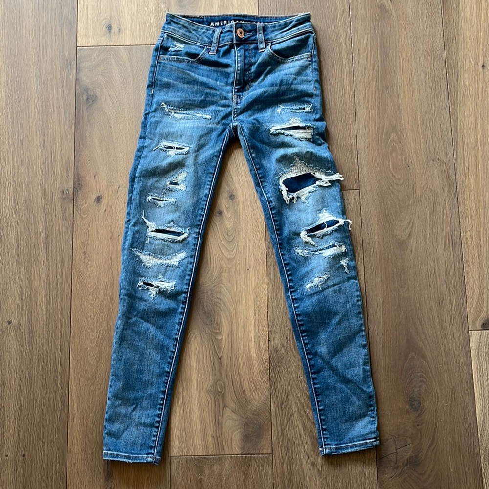 AE super stretchy skinny jeans - size 00